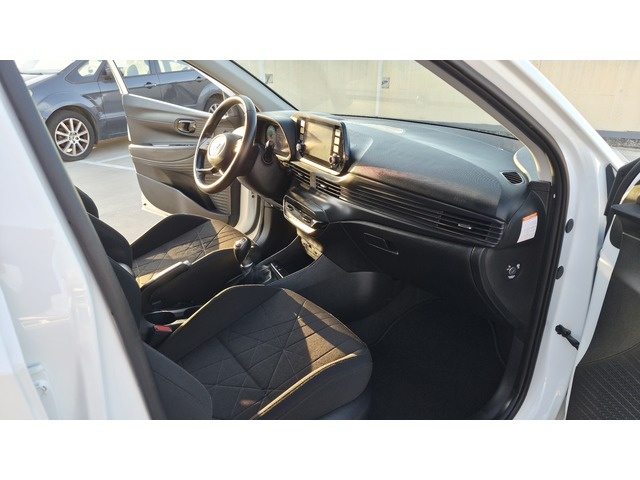 HyundaiBayon 1.0 TGDI 48V Tecno 74 kW (100 CV) Vehículo usado en Barcelona - 37
