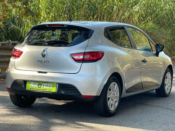 RenaultClio Expression 1.2 16v 55 kW (75 CV) Vehículo usado en Barcelona - 3 RenaultClio Expression 1.2 16v 55 kW (75 CV) Vehículo usado en Barcelona - 3