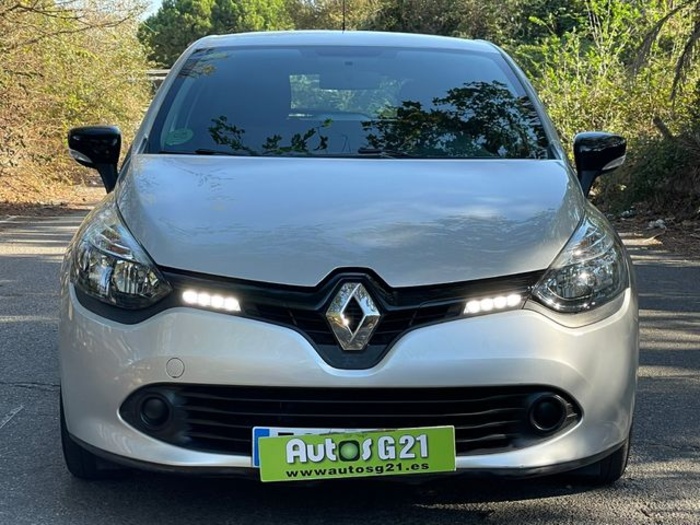 RenaultClio Expression 1.2 16v 55 kW (75 CV) Vehículo usado en Barcelona - 5 RenaultClio Expression 1.2 16v 55 kW (75 CV) Vehículo usado en Barcelona - 5