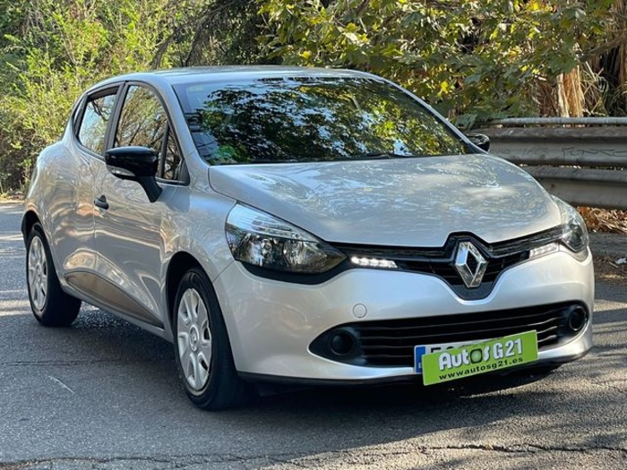 RenaultClio Expression 1.2 16v 55 kW (75 CV) Vehículo usado en Barcelona - 6 RenaultClio Expression 1.2 16v 55 kW (75 CV) Vehículo usado en Barcelona - 6