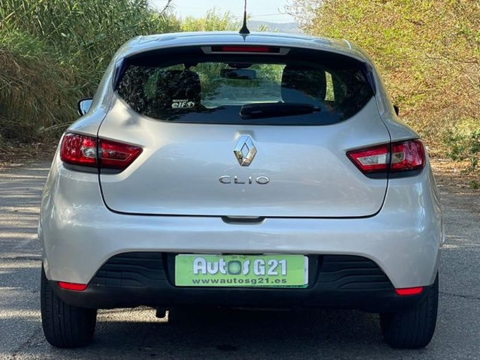 RenaultClio Expression 1.2 16v 55 kW (75 CV) Vehículo usado en Barcelona - 7 RenaultClio Expression 1.2 16v 55 kW (75 CV) Vehículo usado en Barcelona - 7