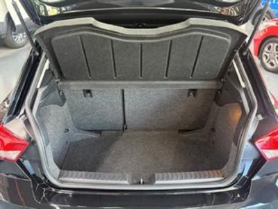 SEAT Ibiza 1.0 MPI Style 59 kW (80 CV) SEAT Ibiza 1.0 MPI Style 59 kW (80 CV)