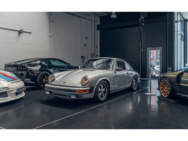 Porsche911 2.7 110 kW (150 CV)