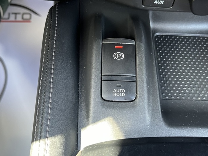 NissanX-Trail dCi 130 Tekna 4x2 96 kW (130 CV) Vehículo usado en Barcelona - 28 NissanX-Trail dCi 130 Tekna 4x2 96 kW (130 CV) Vehículo usado en Barcelona - 28