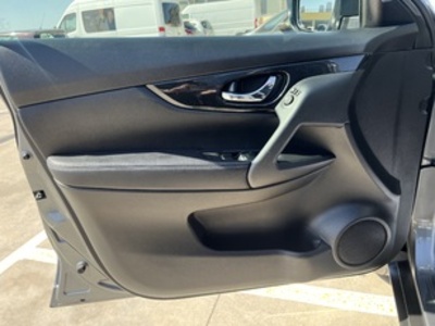 Nissan X-Trail dCi 130 Tekna 4x2 96 kW (130 CV) Nissan X-Trail dCi 130 Tekna 4x2 96 kW (130 CV)