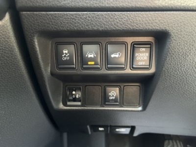 Nissan X-Trail dCi 130 Tekna 4x2 96 kW (130 CV) Nissan X-Trail dCi 130 Tekna 4x2 96 kW (130 CV)