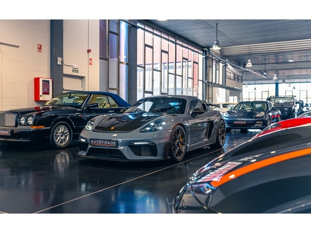 Porsche718 Cayman GT4 RS 368 kW (500 CV)