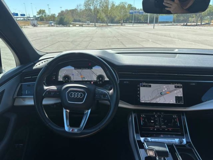 AudiQ7 TFSIe S line 60 TFSIe quattro 335 kW (456 CV) tipronic Vehículo usado en Barcelona - 16 AudiQ7 TFSIe S line 60 TFSIe quattro 335 kW (456 CV) tipronic Vehículo usado en Barcelona - 16