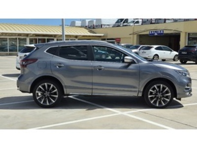 Nissan Qashqai DIG-T 140 Tekna+ 103 kW (140 CV) Nissan Qashqai DIG-T 140 Tekna+ 103 kW (140 CV)