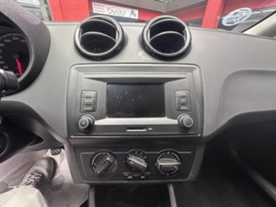 SEAT Ibiza 1.0 Reference 55 kW (75 CV) SEAT Ibiza 1.0 Reference 55 kW (75 CV)