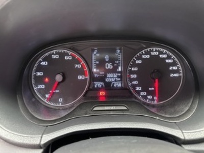 SEAT Ibiza 1.0 Reference 55 kW (75 CV) SEAT Ibiza 1.0 Reference 55 kW (75 CV)