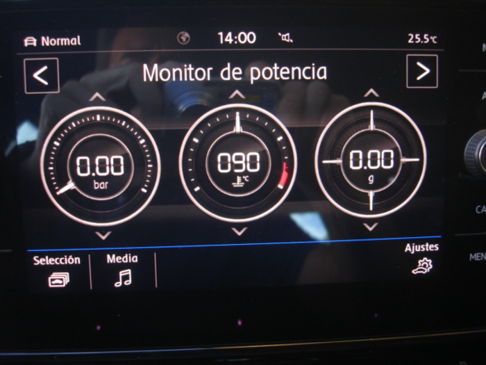 VolkswagenGolf R 2.0 TSI 4Motion 228 kW (310 CV) DSG Vehículo usado en Barcelona - 28 VolkswagenGolf R 2.0 TSI 4Motion 228 kW (310 CV) DSG Vehículo usado en Barcelona - 28