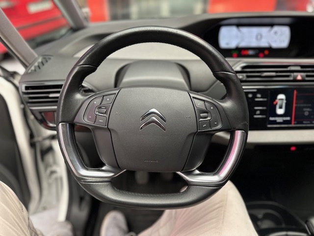 CitroenGrand C4 Spacetourer PureTech 130 S&S Live 96 kW (130 CV) Vehículo usado en Barcelona - 19