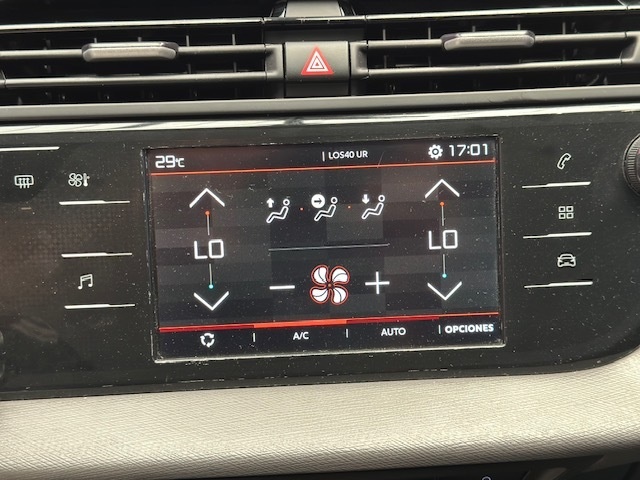 CitroenGrand C4 Spacetourer PureTech 130 S&S Live 96 kW (130 CV) Vehículo usado en Barcelona - 23