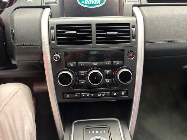 Land RoverDiscovery Sport 2.0L TD4 HSE Luxury 4WD 132 kW (180 CV) 7 Plazas Vehículo usado en Barcelona - 20
