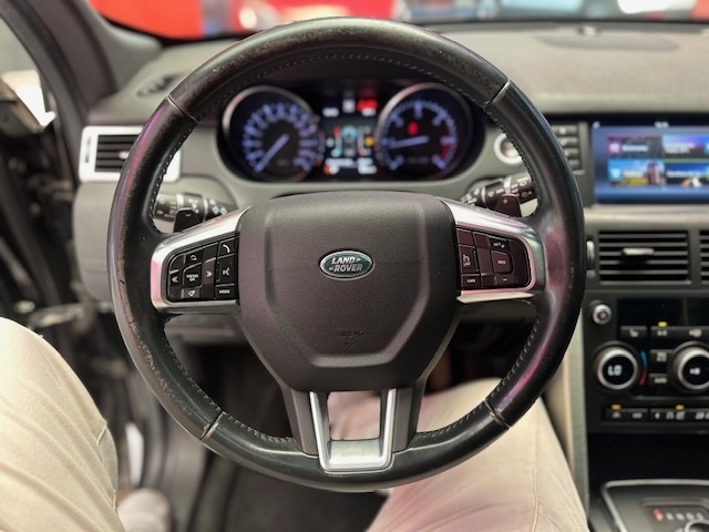 Land RoverDiscovery Sport 2.0L TD4 HSE Luxury 4WD 132 kW (180 CV) 7 Plazas Vehículo usado en Barcelona - 24