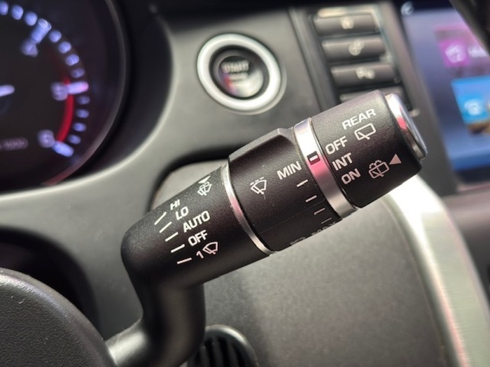 Land RoverDiscovery Sport 2.0L TD4 HSE Luxury 4WD 132 kW (180 CV) 7 Plazas Vehículo usado en Barcelona - 27 Land RoverDiscovery Sport 2.0L TD4 HSE Luxury 4WD 132 kW (180 CV) 7 Plazas Vehículo usado en Barcelona - 27