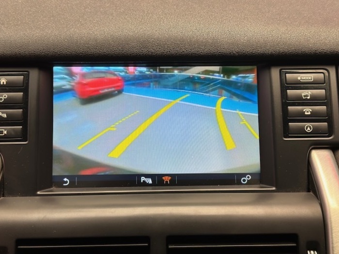 Land RoverDiscovery Sport 2.0L TD4 HSE Luxury 4WD 132 kW (180 CV) 7 Plazas Vehículo usado en Barcelona - 32 Land RoverDiscovery Sport 2.0L TD4 HSE Luxury 4WD 132 kW (180 CV) 7 Plazas Vehículo usado en Barcelona - 32