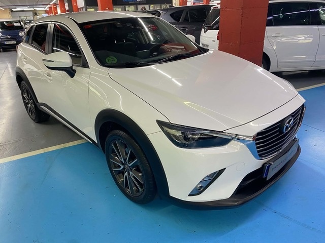 MazdaCX-3 2.0 SKYACTIV GE Luxury White 2WD AT 88 kW (120 CV) Vehículo usado en Barcelona - 2