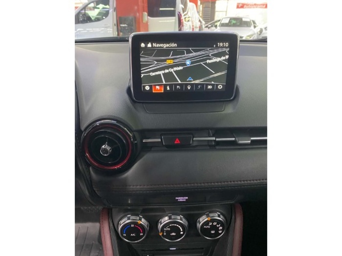 MazdaCX-3 2.0 SKYACTIV GE Luxury White 2WD AT 88 kW (120 CV) Vehículo usado en Barcelona - 11 MazdaCX-3 2.0 SKYACTIV GE Luxury White 2WD AT 88 kW (120 CV) Vehículo usado en Barcelona - 11