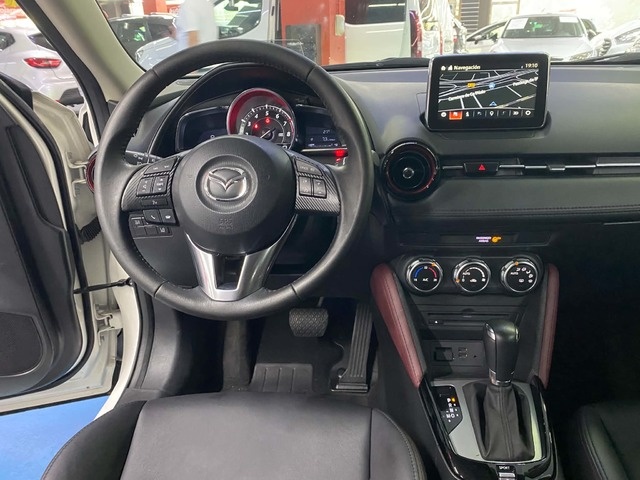 MazdaCX-3 2.0 SKYACTIV GE Luxury White 2WD AT 88 kW (120 CV) Vehículo usado en Barcelona - 19