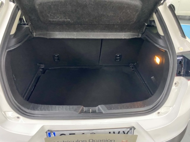 MazdaCX-3 2.0 SKYACTIV GE Luxury White 2WD AT 88 kW (120 CV) Vehículo usado en Barcelona - 25