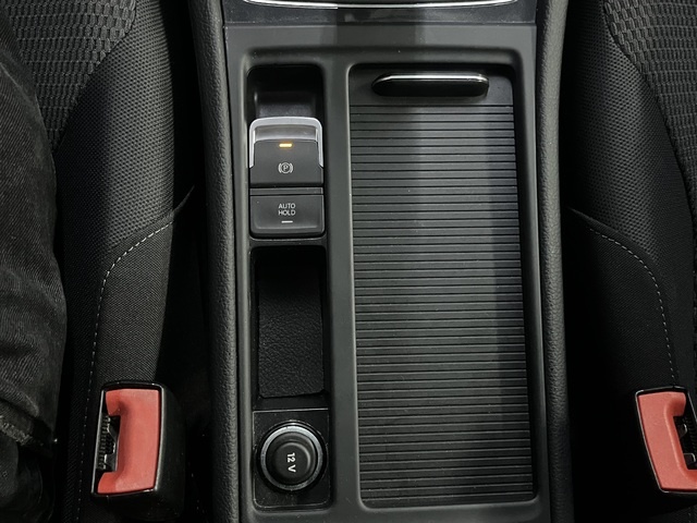 VolkswagenGolf Advance 1.5 TSI Evo 96 kW (130 CV) DSG Vehículo usado en Barcelona - 28
