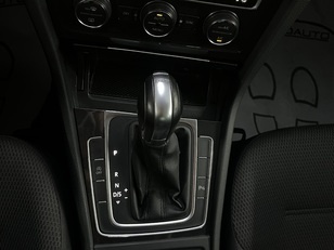 Volkswagen Golf Advance 1.5 TSI Evo 96 kW (130 CV) DSG