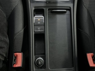 Volkswagen Golf Advance 1.5 TSI Evo 96 kW (130 CV) DSG