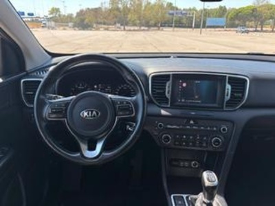 Kia Sportage 1.6 GDi Concept 4x2 97 kW (132 CV) Kia Sportage 1.6 GDi Concept 4x2 97 kW (132 CV)