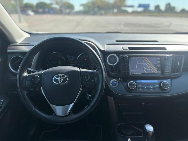 ToyotaRav4 2.5l hybrid 2WD Feel! 145 kW (197 CV) Vehículo usado en Barcelona - 14