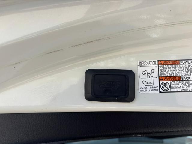 ToyotaRav4 2.5l hybrid 2WD Feel! 145 kW (197 CV) Vehículo usado en Barcelona - 18