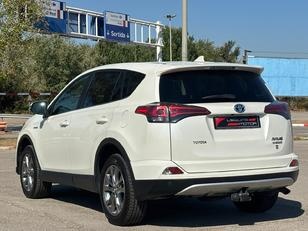 Toyota Rav4 2.5l hybrid 2WD Feel! 145 kW (197 CV)
