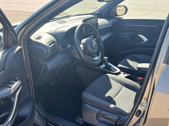ToyotaYaris Cross 120H Active Tech 85 kW (116 CV) Vehículo usado en Barcelona - 8 ToyotaYaris Cross 120H Active Tech 85 kW (116 CV) Vehículo usado en Barcelona - 8