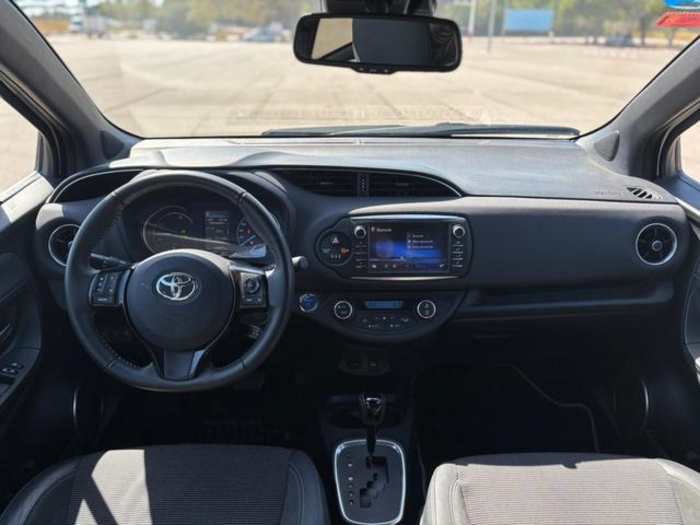 ToyotaYaris 100H Advance 74 kW (100 CV) Vehículo usado en Barcelona - 12 ToyotaYaris 100H Advance 74 kW (100 CV) Vehículo usado en Barcelona - 12