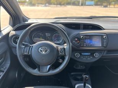 Toyota Yaris 100H Advance 74 kW (100 CV) Toyota Yaris 100H Advance 74 kW (100 CV)