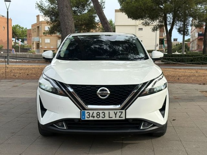 NissanQashqai DIG-T 140 mHEV Acenta 4x2 103 kW (140 CV) Vehículo usado en Barcelona - 2 NissanQashqai DIG-T 140 mHEV Acenta 4x2 103 kW (140 CV) Vehículo usado en Barcelona - 2