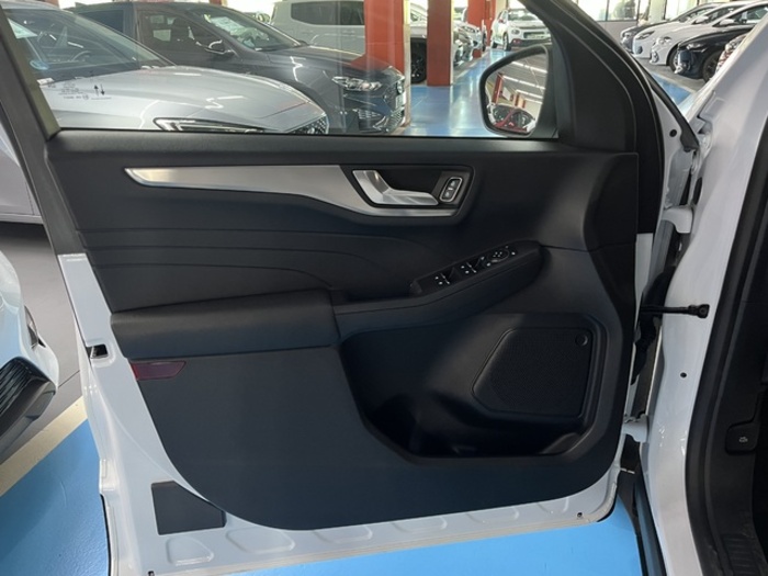 FordKuga 2.0 EcoBlue MHEV ST-Line 110 kW (150 CV) Vehículo usado en Barcelona - 14 FordKuga 2.0 EcoBlue MHEV ST-Line 110 kW (150 CV) Vehículo usado en Barcelona - 14