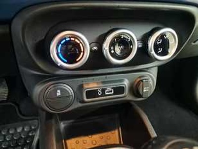 Fiat 500L 1.4 16v Pop Star 70 kW (95 CV) Fiat 500L 1.4 16v Pop Star 70 kW (95 CV)