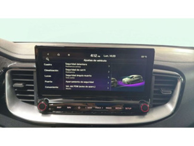 Kia XCeed 1.0 T-GDi Eco-Dynamics Concept 88 kW (120 CV) Kia XCeed 1.0 T-GDi Eco-Dynamics Concept 88 kW (120 CV)