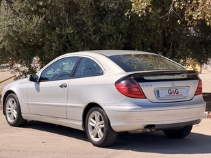 Mercedes-Benz Clase C C Sportcoupe 220 CDI Black & Red 105 kW (143 CV)