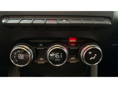 Renault Captur Zen TCe 96 kW (130 CV) EDC GPF Renault Captur Zen TCe 96 kW (130 CV) EDC GPF