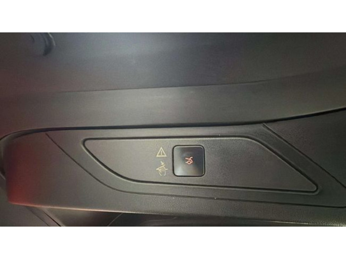 CitroenGrand C4 Picasso PureTech 130 6v S&S Feel 96 kW (130 CV) Vehículo usado en Barcelona - 17 CitroenGrand C4 Picasso PureTech 130 6v S&S Feel 96 kW (130 CV) Vehículo usado en Barcelona - 17