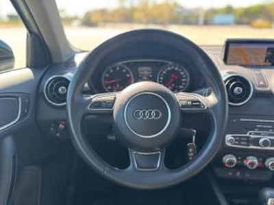 Audi A1 Sportback Attraction 1.4 TFSI CoD 110 kW (150 CV) S tronic Audi A1 Sportback Attraction 1.4 TFSI CoD 110 kW (150 CV) S tronic
