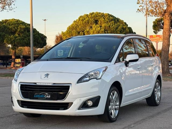 Peugeot5008 1.6 BlueHDi Allure EAT6 88 kW (120 CV) Vehículo usado en Barcelona - 1 Peugeot5008 1.6 BlueHDi Allure EAT6 88 kW (120 CV) Vehículo usado en Barcelona - 1