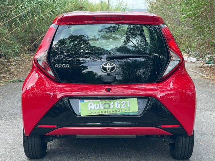 ToyotaAygo 70 x-style 53 kW (72 CV) Vehículo usado en Barcelona - 7 ToyotaAygo 70 x-style 53 kW (72 CV) Vehículo usado en Barcelona - 7