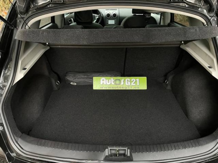 NissanQashqai 1.6 Tekna Sport 4X2 86 kW (117 CV) Vehículo usado en Barcelona - 9 NissanQashqai 1.6 Tekna Sport 4X2 86 kW (117 CV) Vehículo usado en Barcelona - 9
