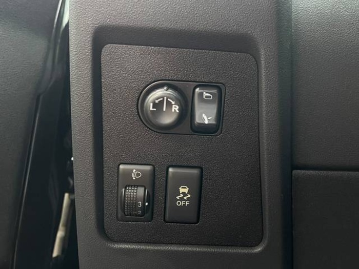 NissanQashqai 1.6 Tekna Sport 4X2 86 kW (117 CV) Vehículo usado en Barcelona - 21 NissanQashqai 1.6 Tekna Sport 4X2 86 kW (117 CV) Vehículo usado en Barcelona - 21
