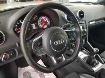 Audi A3 Ambition 1.8 TFSI 118 kW (160 CV) Audi A3 Ambition 1.8 TFSI 118 kW (160 CV)