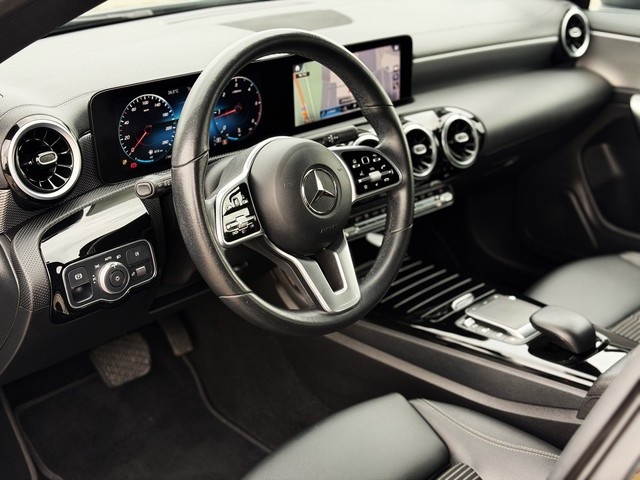 Mercedes-BenzCLA Shooting Brake 220 d 140 kW (190 CV) Vehículo usado en Barcelona - 2